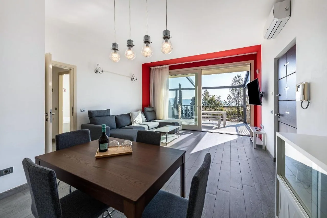 Residence Virgilio Red 토스콜라노마데노 0*,