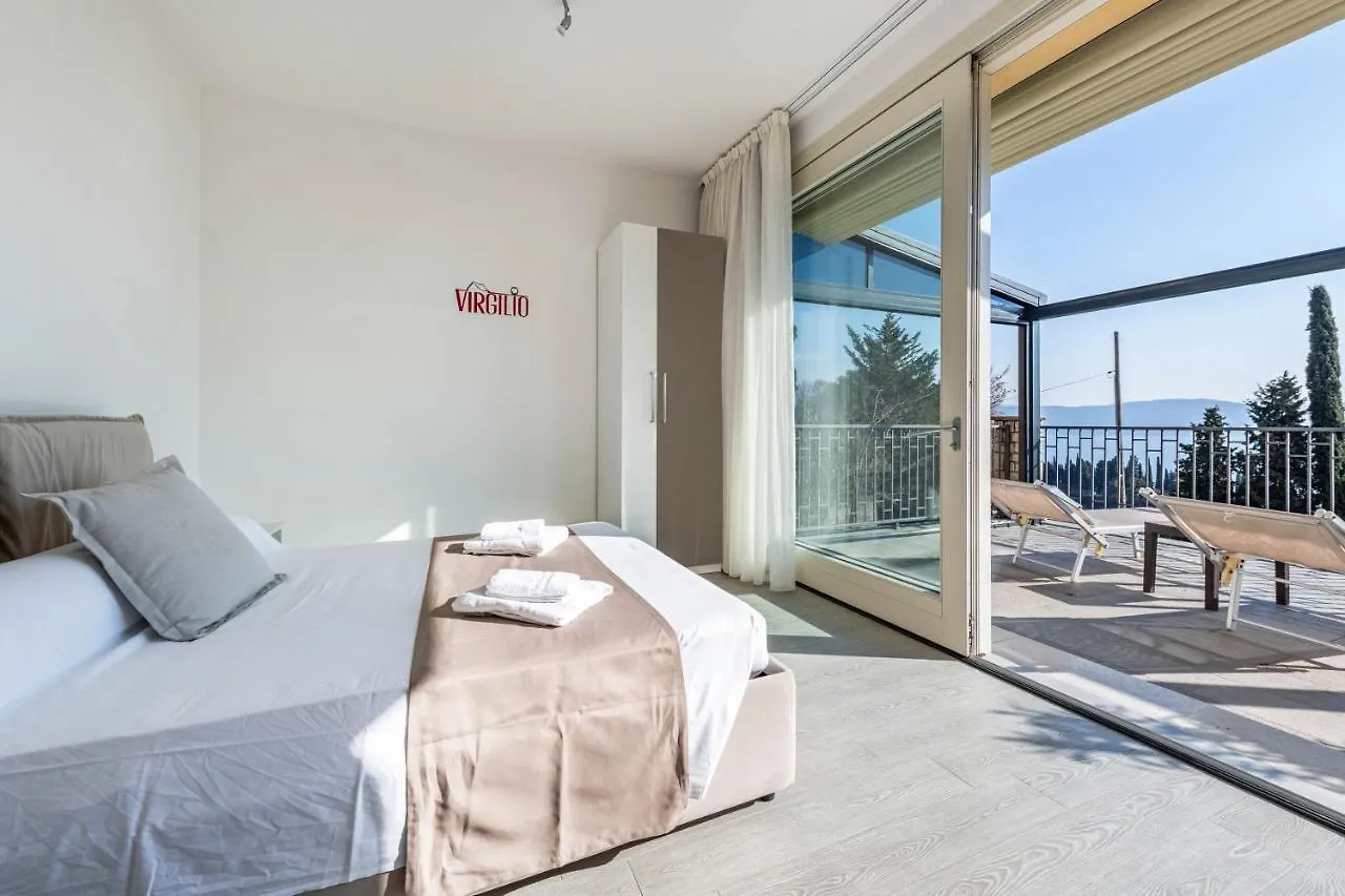 Residence Virgilio Red 토스콜라노마데노