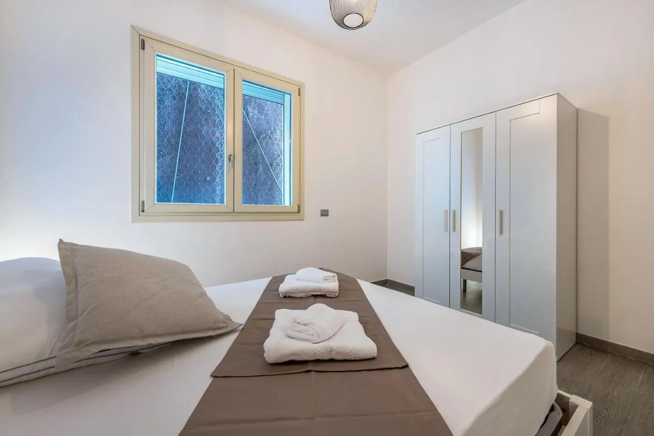 Apartment Residence Virgilio Red Toscolano Maderno Italy