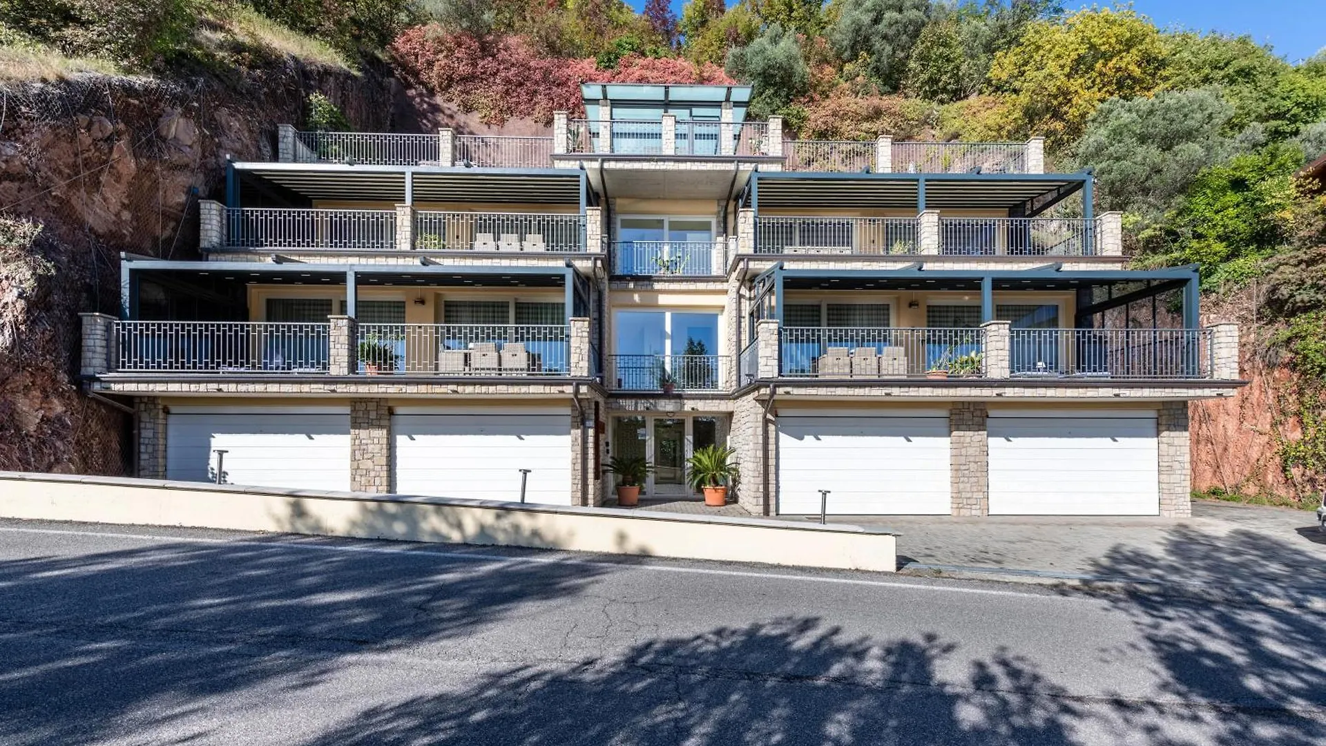 Residence Virgilio Red Toscolano Maderno 0*,  Italy